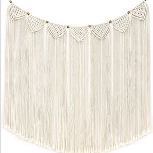 Macrame wall hanging